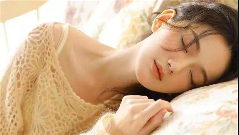 内向矜持的女孩子怎么追?两招俘获她的心 内向矜持的女孩子怎么追?两招俘获她的心第2张